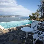 Le Ville Relais 3*