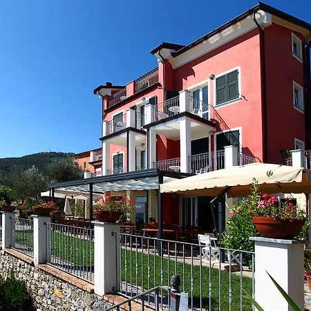 Le Ville Relais Hotel 3*