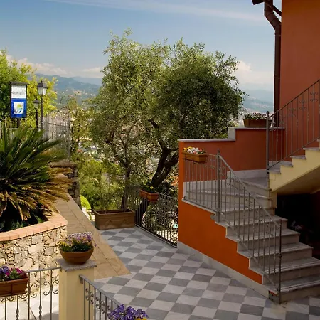 Hotel Le Ville Relais 3*