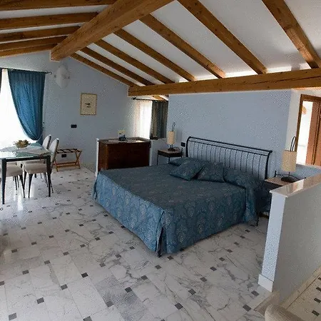 Hotel Le Ville Relais