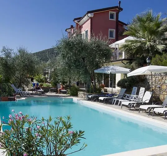 Le Relais Hotel 3*
