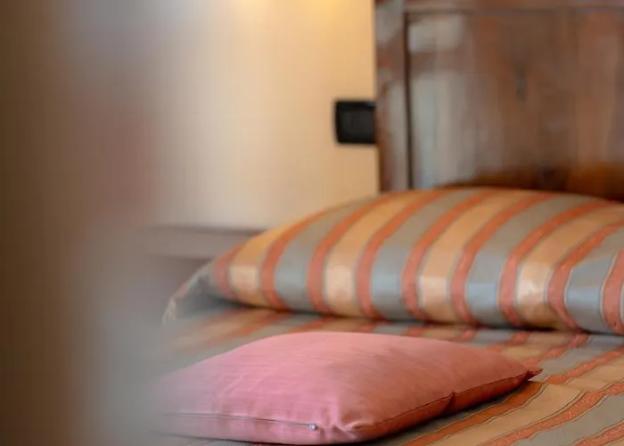 Le Relais Hotel
